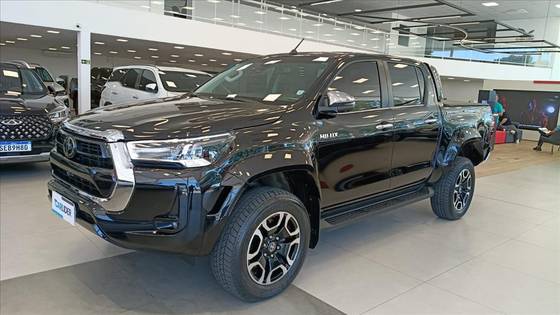 TOYOTA HILUX 2.8 D-4D TURBO DIESEL CD SRX 4X4 AUTOMÁTICO
